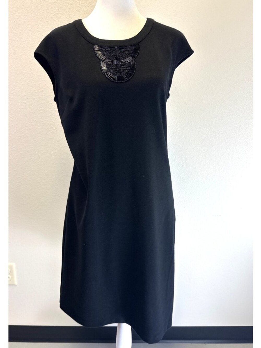 Dana Buchman Womens Formal Black Beaded Knit Party Dress Knee Length Small